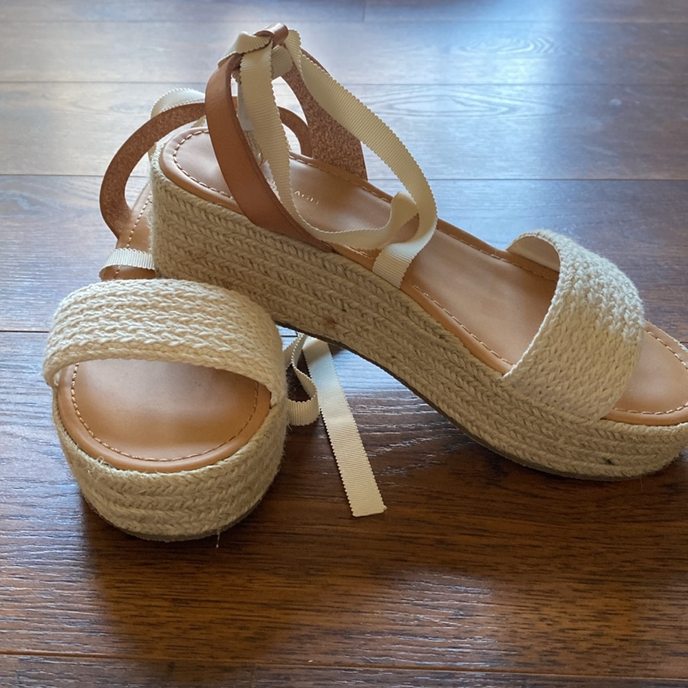 American Eagle Crochet Platform Sandal - Picture 2 of 8